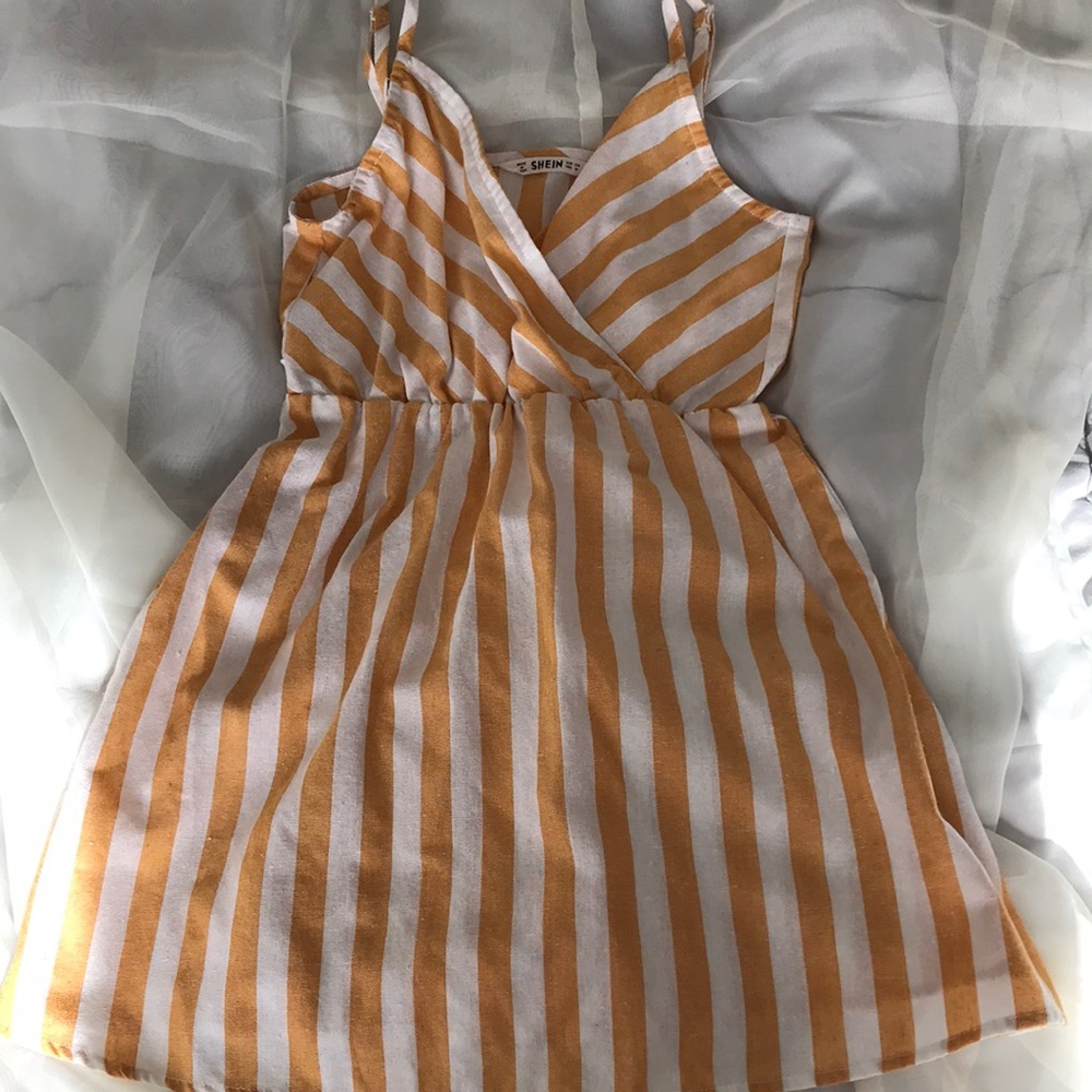 NWOT SHEIN DRESS